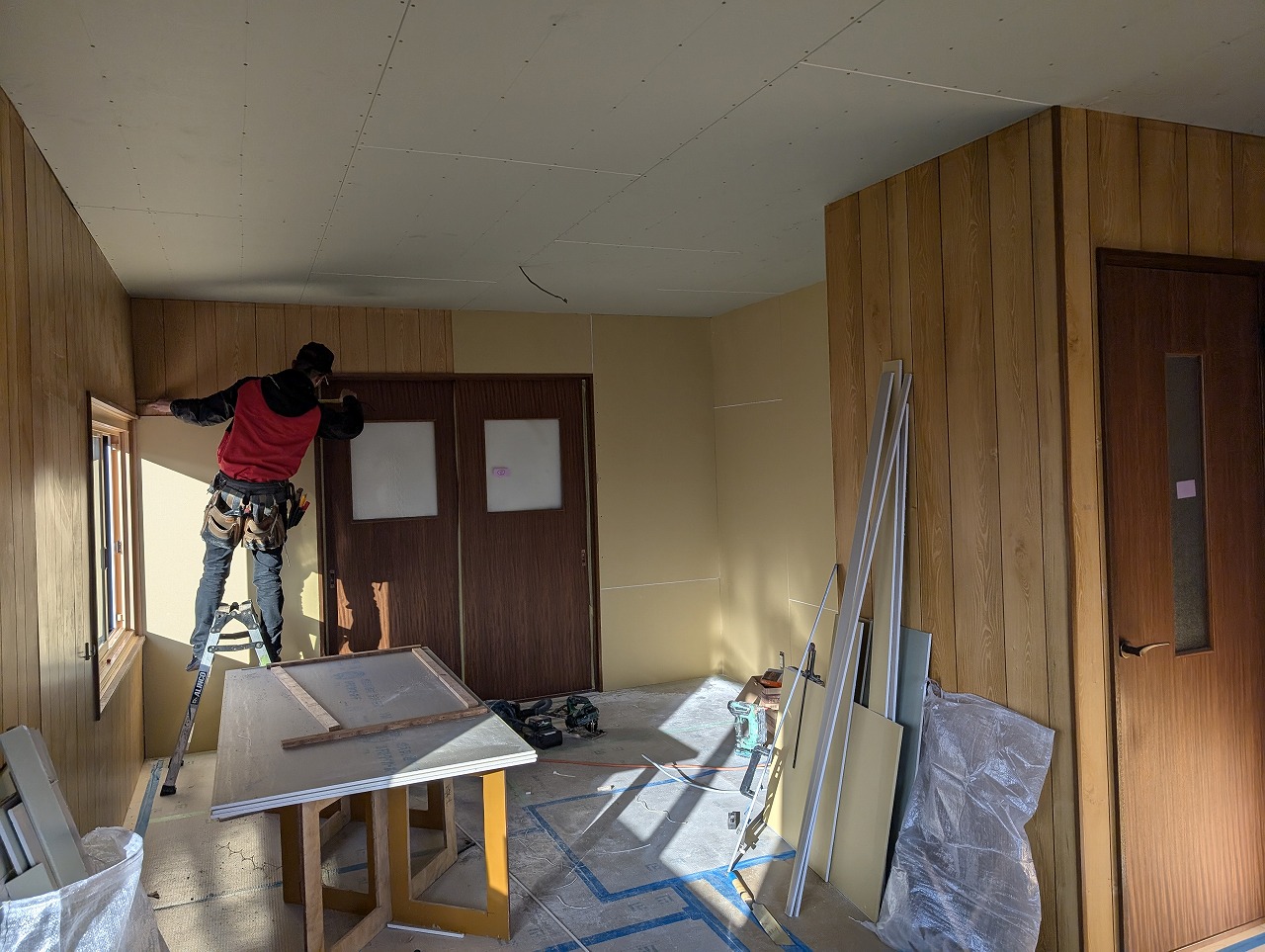 戸建て住宅　リフォーム　子供部屋　クロス貼替　フローリング張り足し　大府市　カワイ建築工房