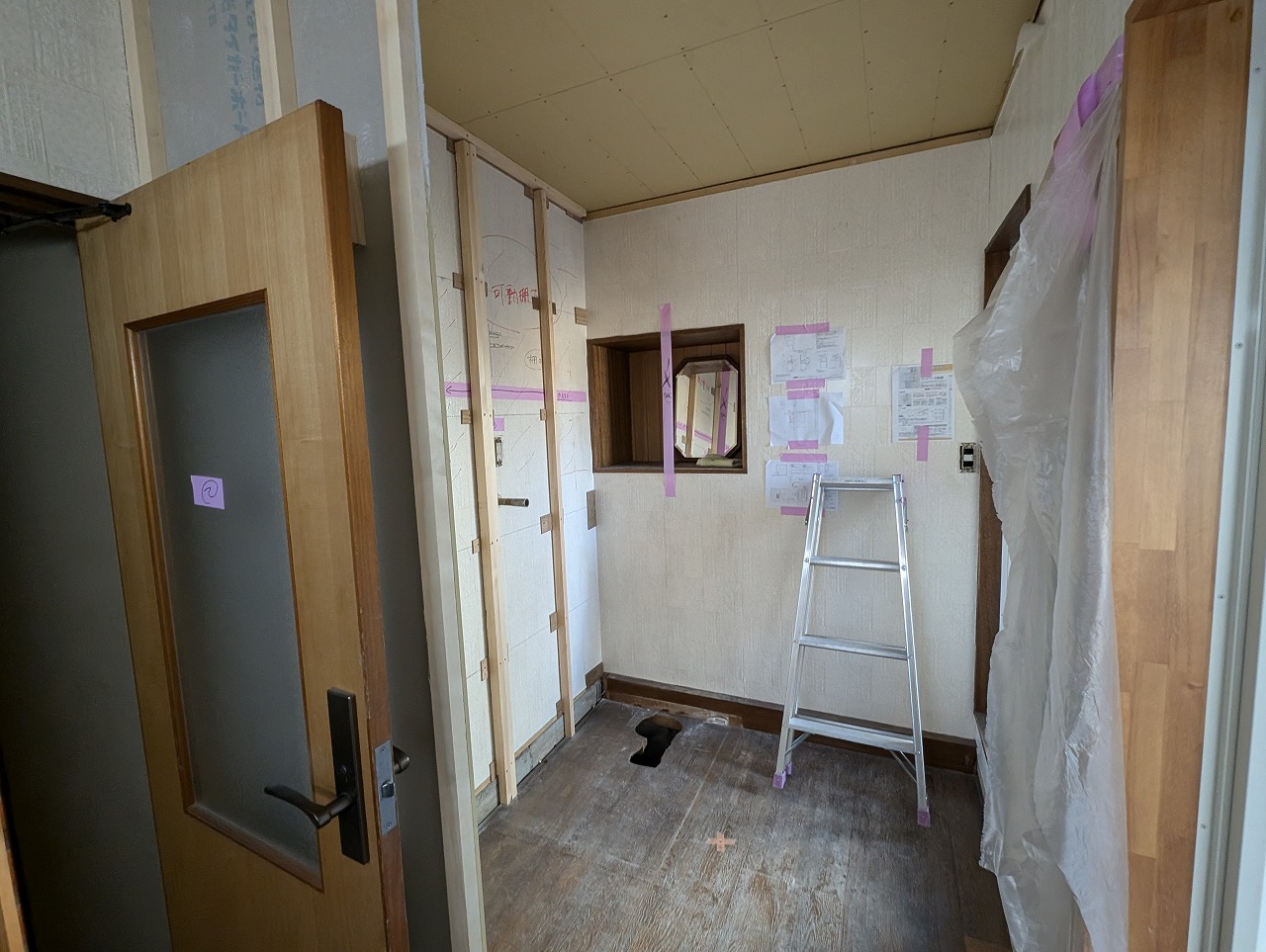 戸建てリフォーム　洗面脱衣　乾太くん　施工中　大府市　カワイ建築工房