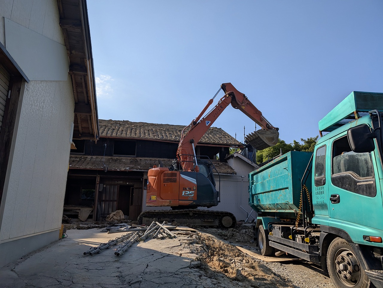 新築　建替え　三世代住宅　解体工事　知多市　カワイ建築工房