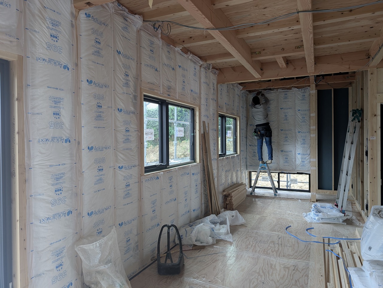 断熱材　吹抜　LDK　新築注文住宅　知多市　カワイ建築工房