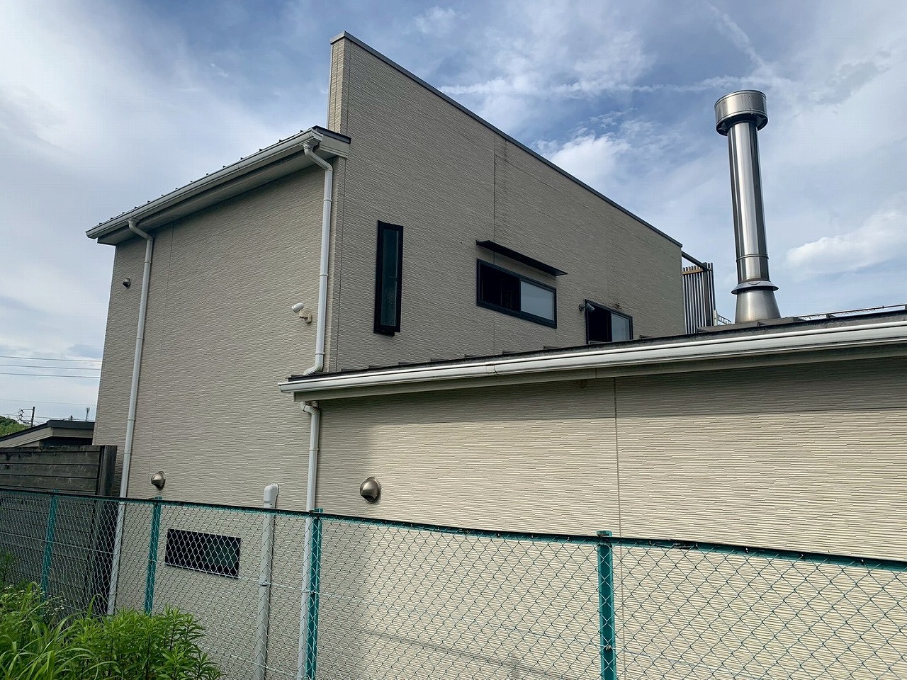 外壁塗装　サイディング　塗替え　無機塗料　知多市岡田　カワイ建築工房