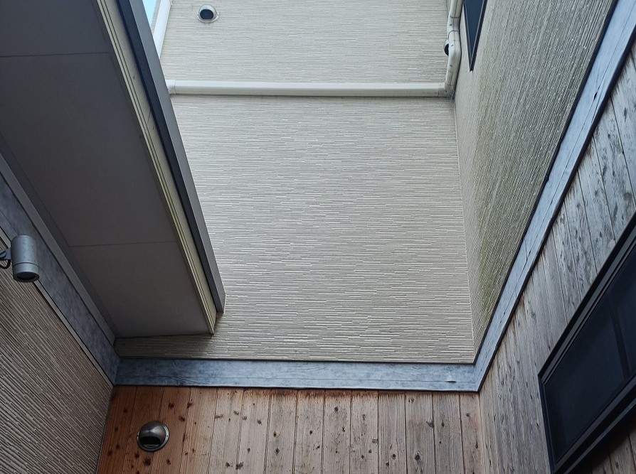 木格子撤去　防水シール　板金処理　外壁塗装　知多市岡田　カワイ建築工房