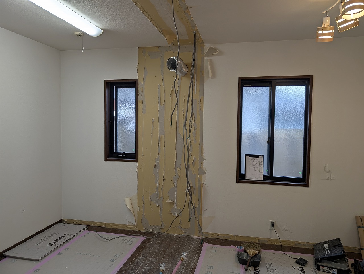 キッチンリフォーム　レンジフード　排気口再利用　知多市　カワイ建築工房