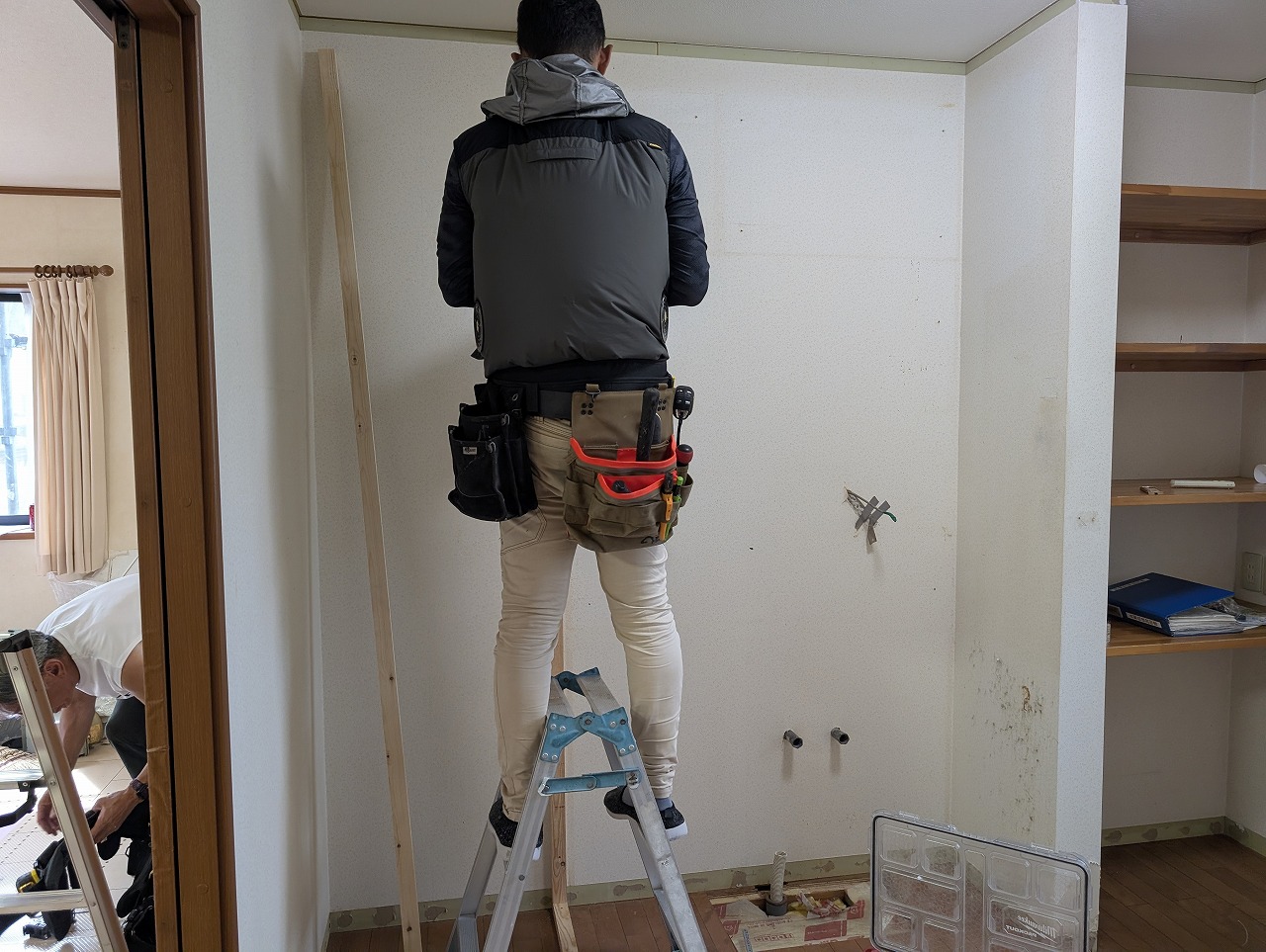 洗面コーナー　壁新設　戸建て住宅リフォーム　知多市　カワイ建築工房