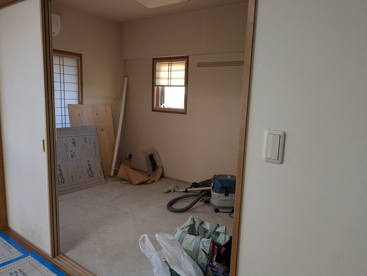 マンションリフォーム　和室からウォークインクローゼット　畳からフローリング　半田市　カワイ建築工房