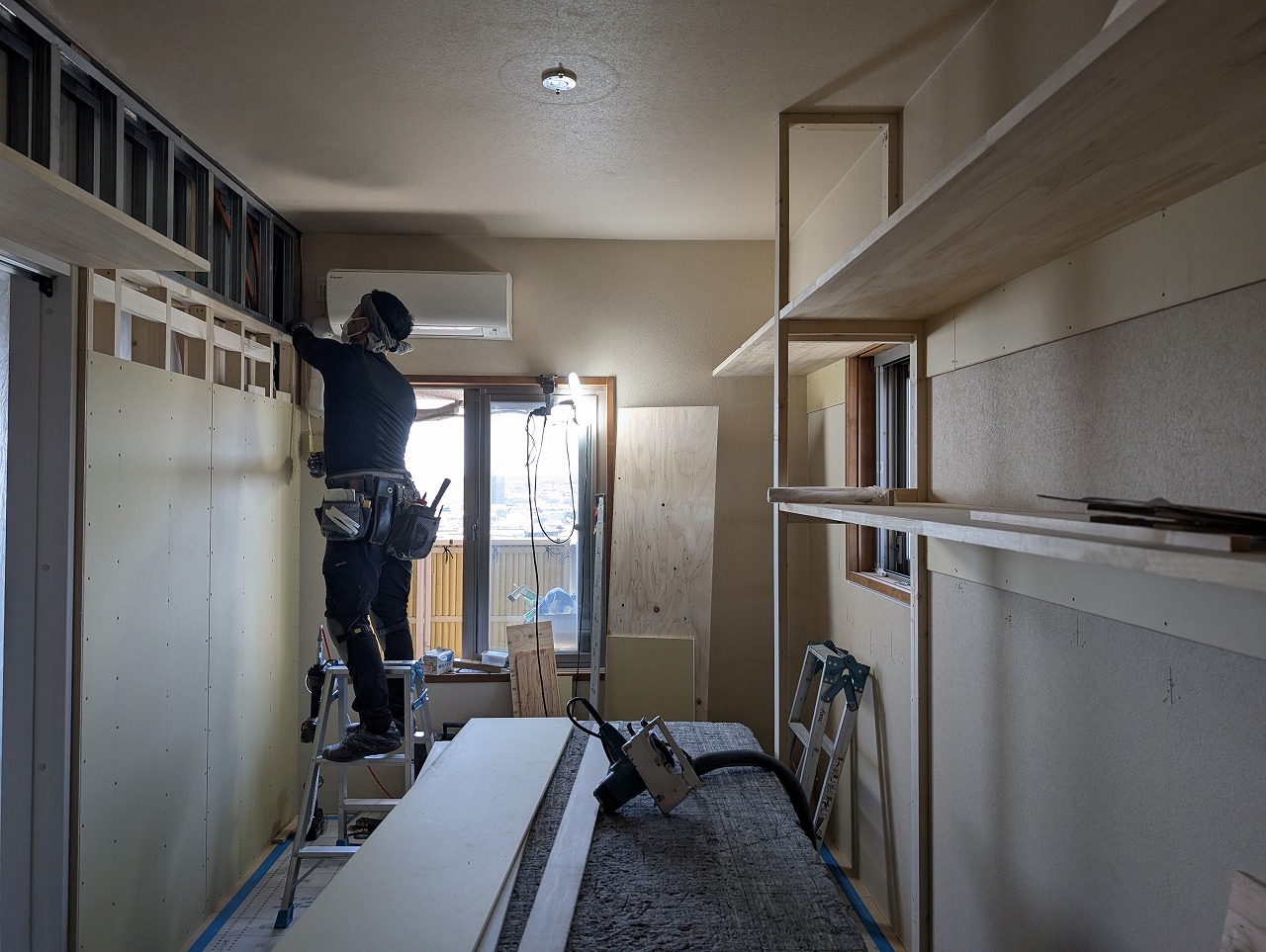 マンションリフォーム　和室からウォークインクローゼット　固定棚　半田市　カワイ建築工房