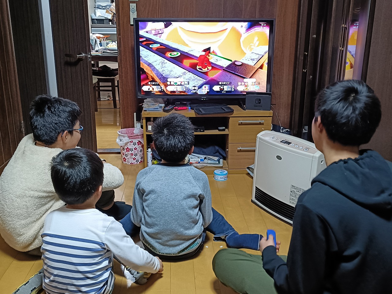 年末　実家帰省　いとこ　ゲーム三昧　岐阜県　カワイ建築工房