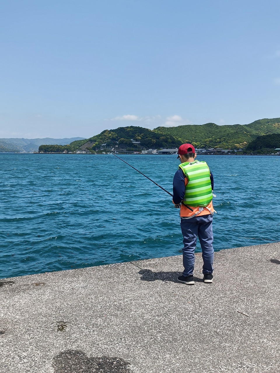 GW　三重県宿田曽　サビキ釣り　五目釣り　三兄弟　５０匹越え釣果　カワイ建築工房