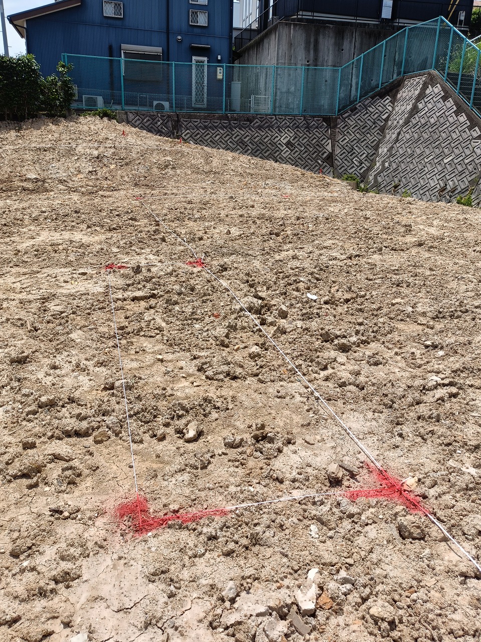 新築　木造住宅　確定測量　地縄張り　知多市　カワイ建築工房