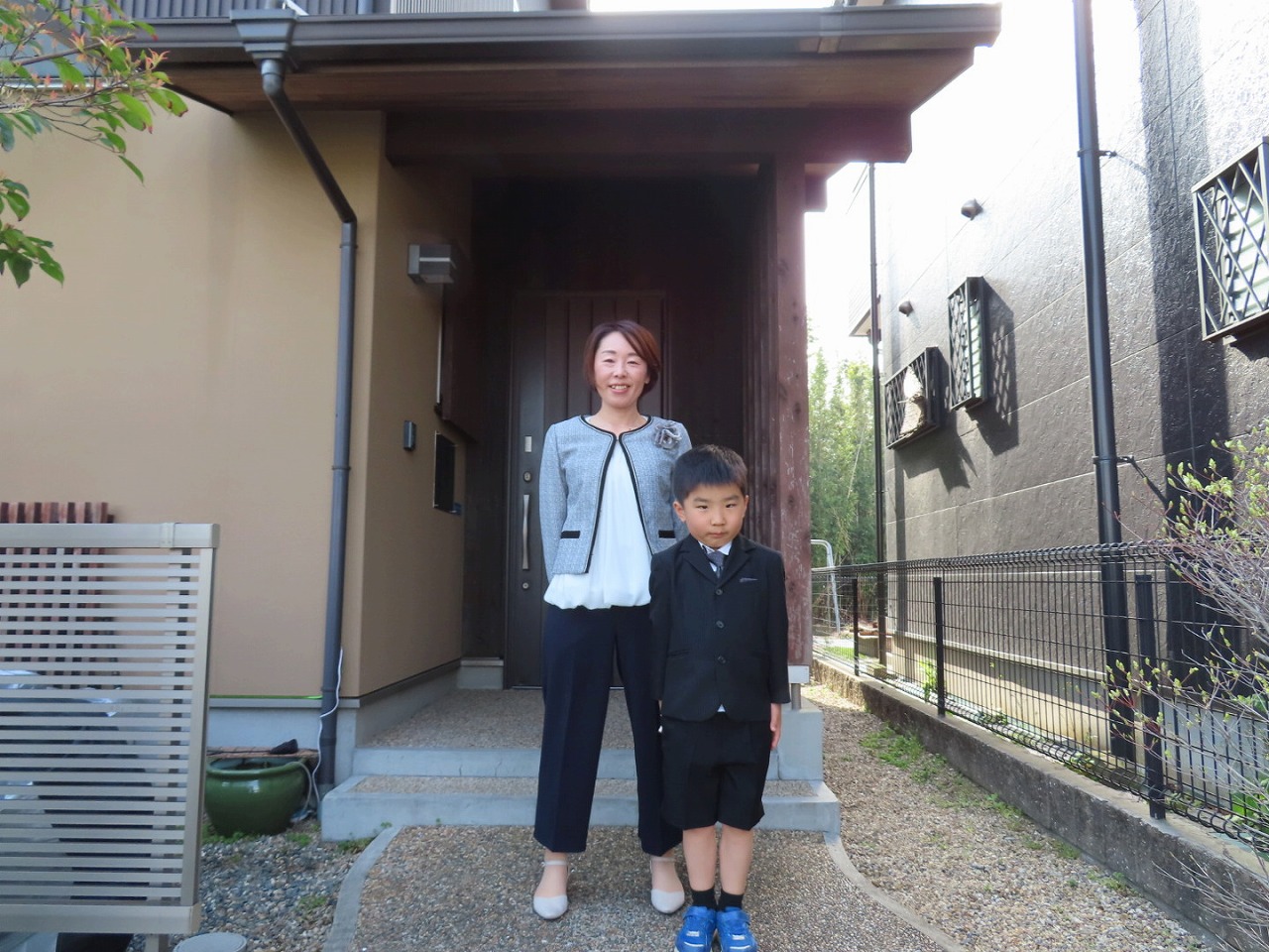 小学校　入学式　緊張　まじめ　三男　知多市　カワイ建築工房